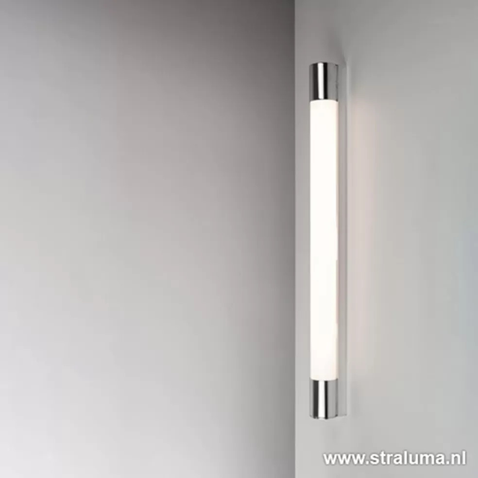 Outlet Straluma LED badkamer-wandlamp met stopcontact